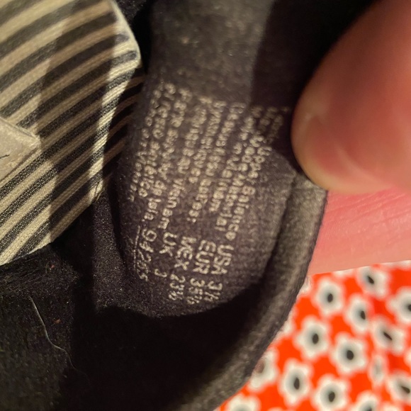 American Eagle flat ballet shoes black Bow 3.5 US - Picture 6 of 6